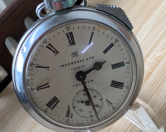 Reloj de bolsillo/temporizador vintage de estilo militar Ingersoll con números romanos negros C1952