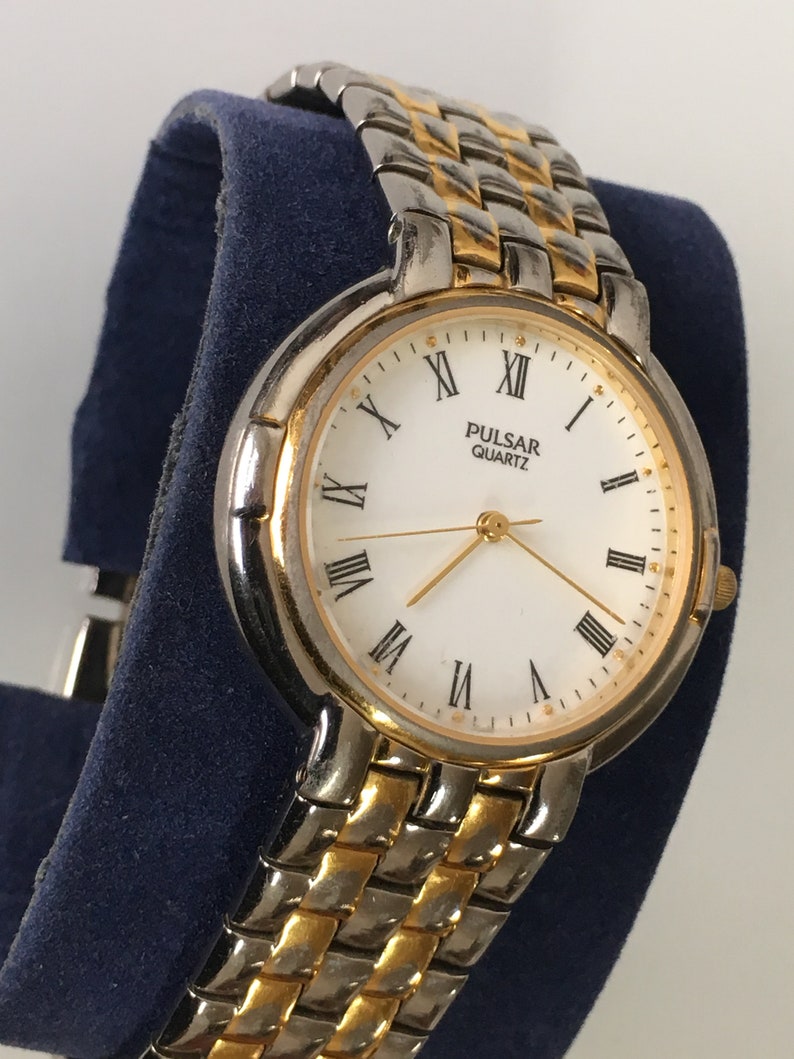 pulsar quartz watch serial number lookup