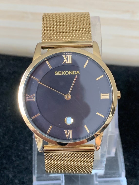 Reloj clasico Sekonda de cuarzo con correa de malla dorada y esfera negra para hombre Etsy Mexico
