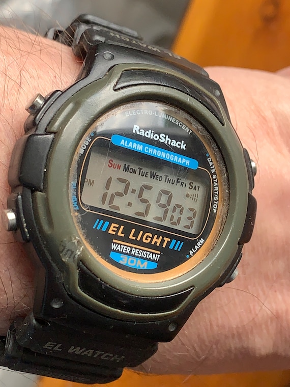 Radio Shack Alarm / Chronograph Wrist Watch New Batt… - Gem
