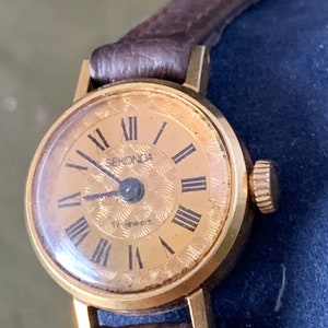Vintage Really Nice Ladies Wristwatch with Gold Machined Dial by Sekonda