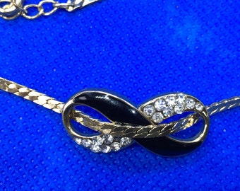 Vintage gold tone  Necklace and Bracelet