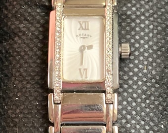 Precioso reloj de señora Rotary de acero inoxidable clásico con esfera estilo nácar LB02510/01