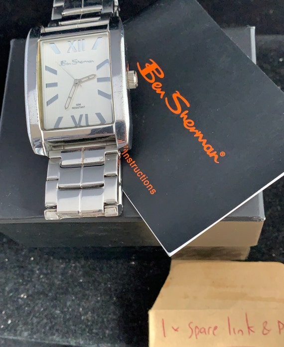 Quartz watch on sale for sale
