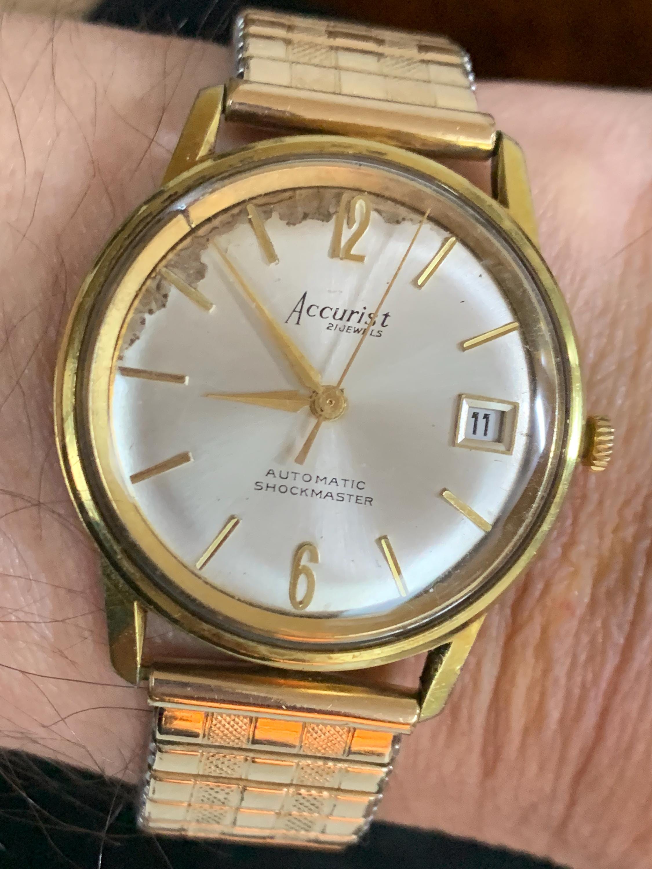 Accurist 21 Jewel Shockmaster Mens Watch