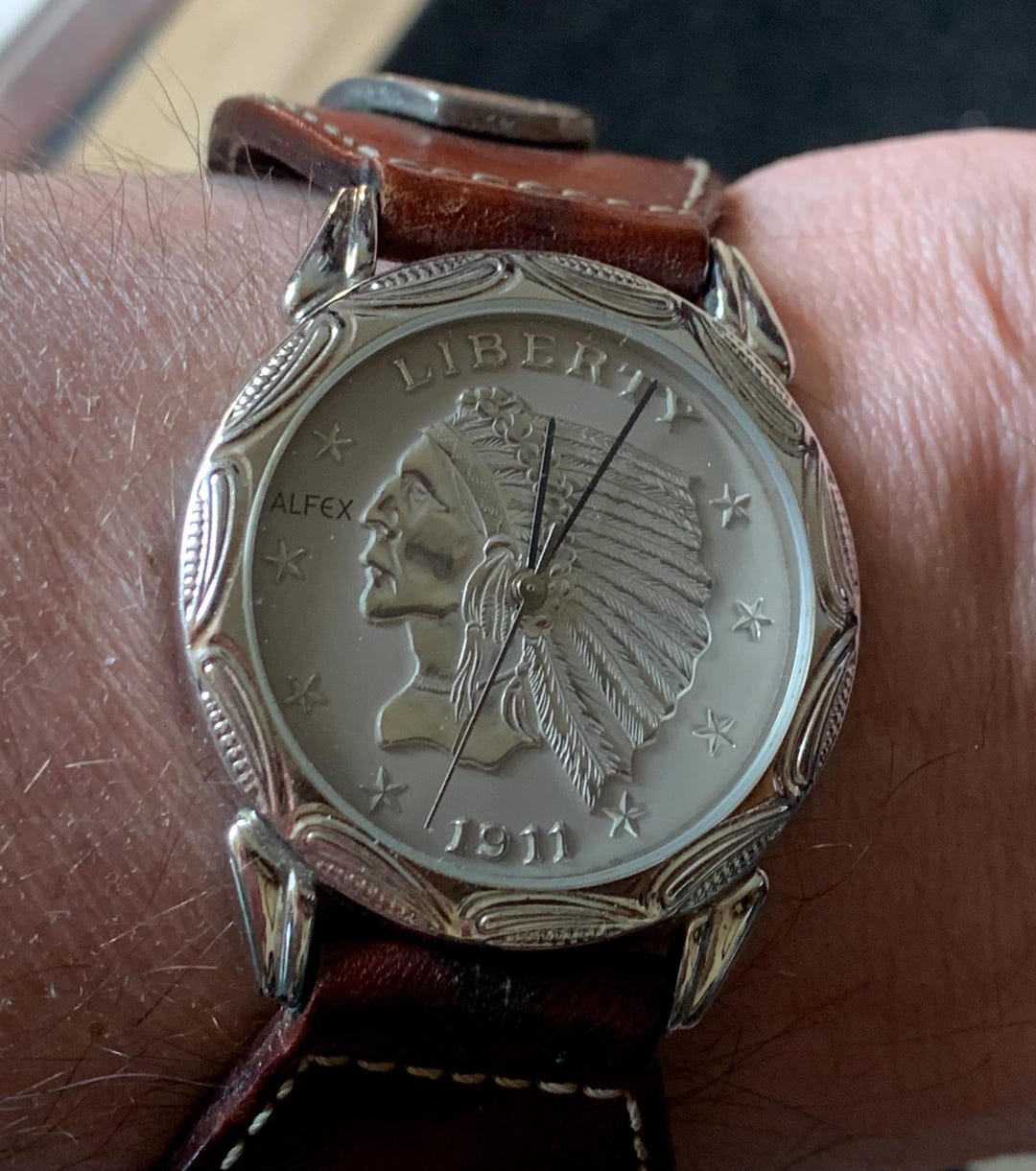 Hermoso reloj de cuarzo vintage de Alfex con esfera estilo moneda de la libertad y cabeza india de 1911 Etsy Espana