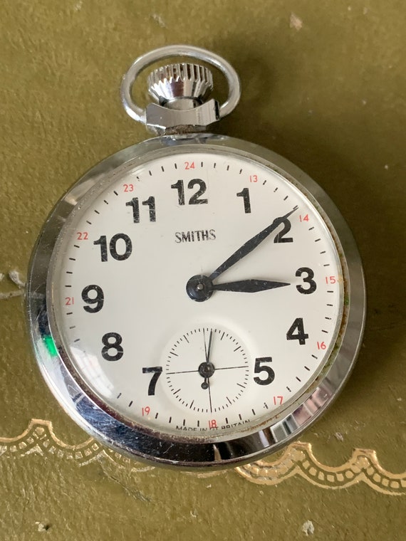 chrome case Vintage smiths Pocket Watch with Military… Gem