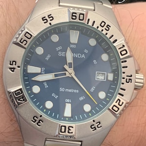 Sekonda Men&#39;s Stainless Steel Bracelet Watch Water Resistant 50 Metres boxed