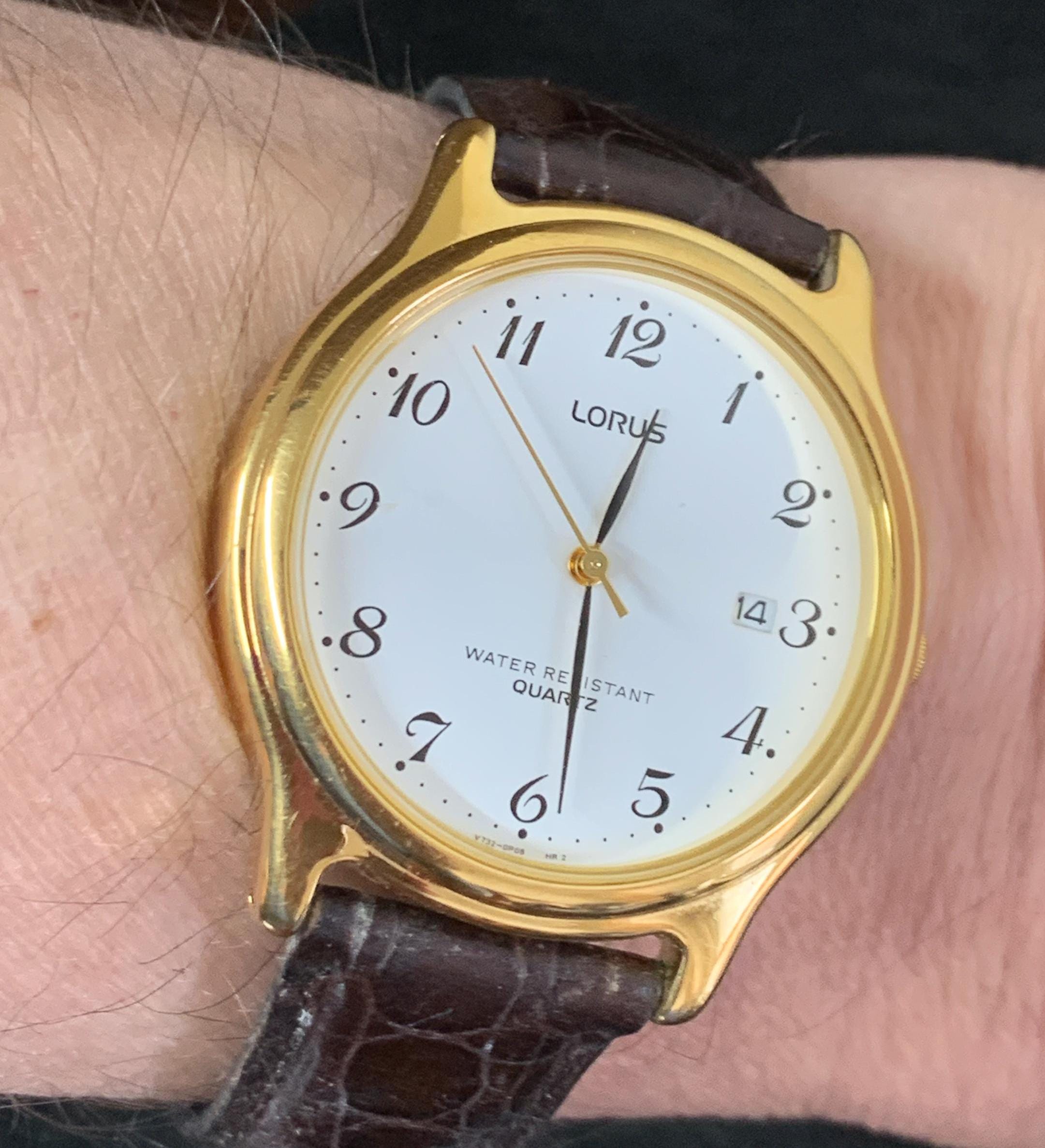 Gents Lorus by Seiko Mens' Watch V732-0A90 - Etsy