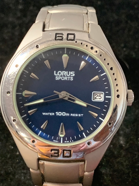 lorus sports water 100m resist