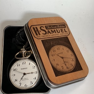 Everest  Mens Pocket Watch 17 Jewels pocket watch 41.8mm complete with, military style Dial and leather Albert
