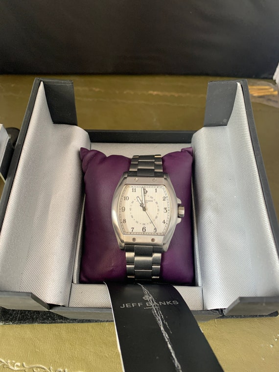 Mens Jeff Banks Large Boxed Silver and Cream Watch - image 1