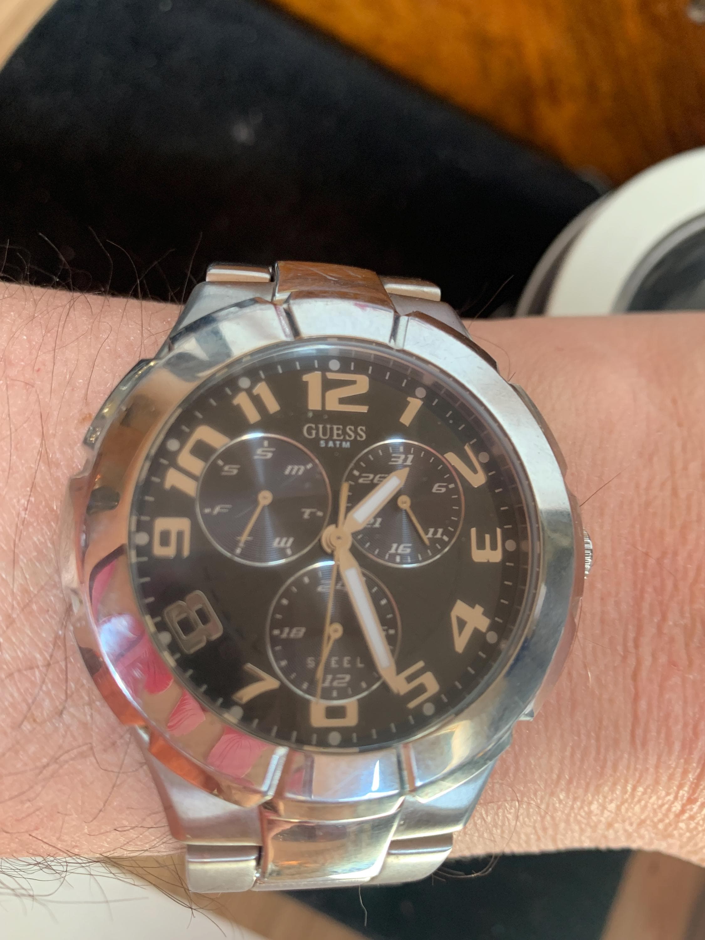 GUESS COLLECTION DRESS STYLE LINKS AND CRYSTALS WATCH U85106L1 display picture 1