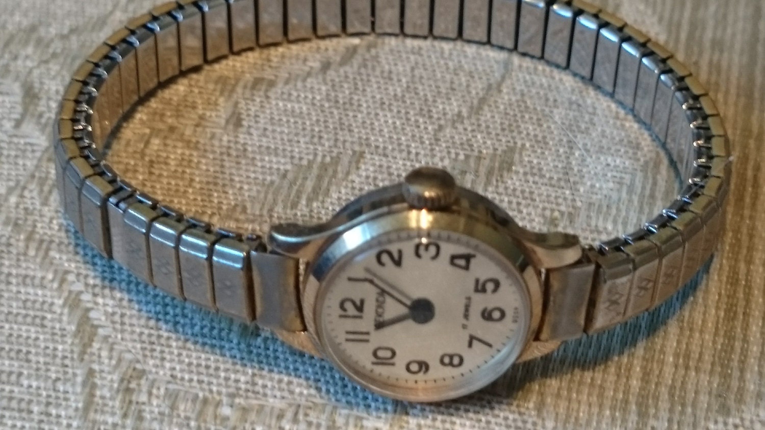 VINTAGE SEKONDA 17 JEWEL wind up Ladies Watch on expandable Etsy