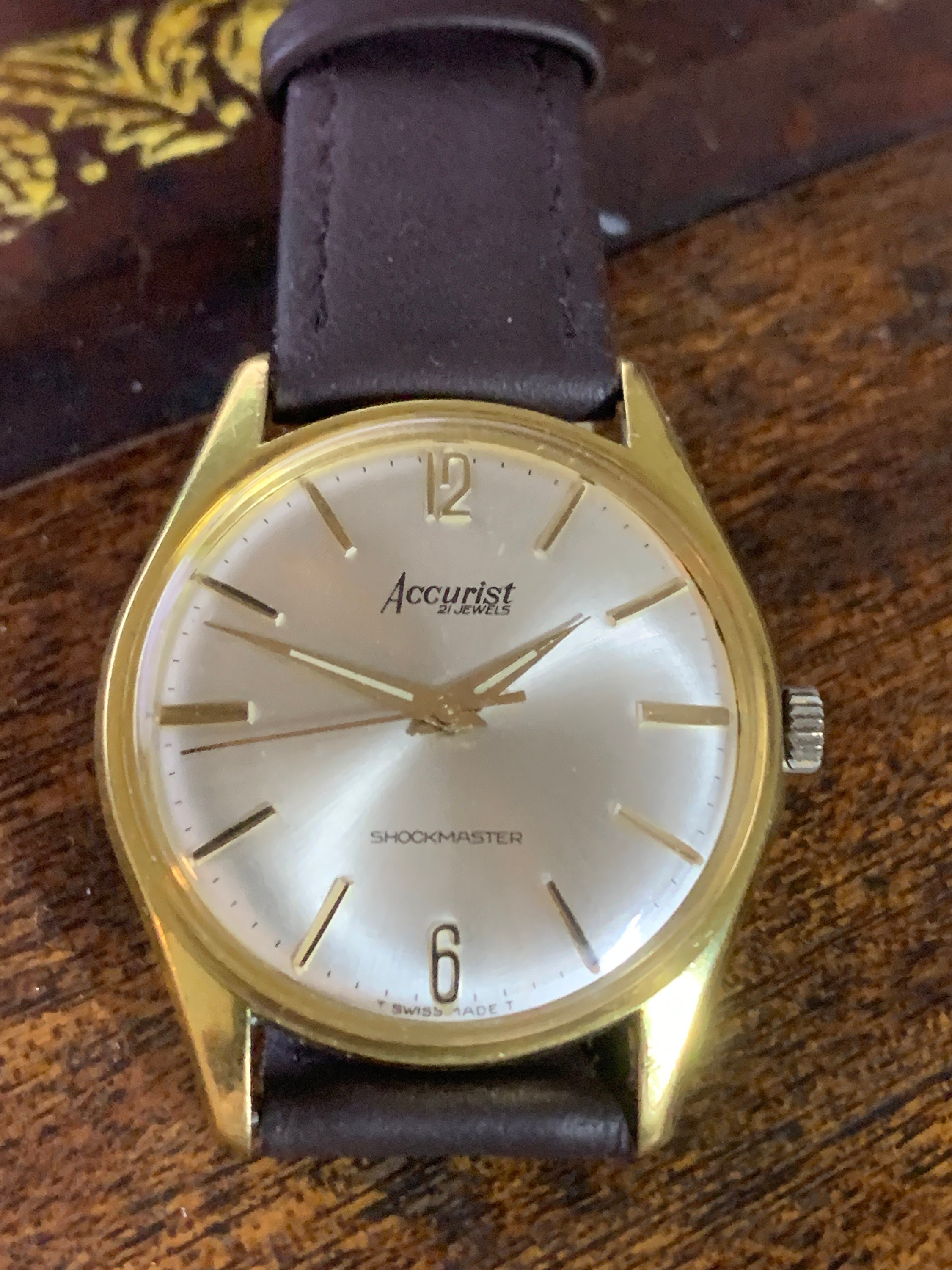 accurist shockmaster