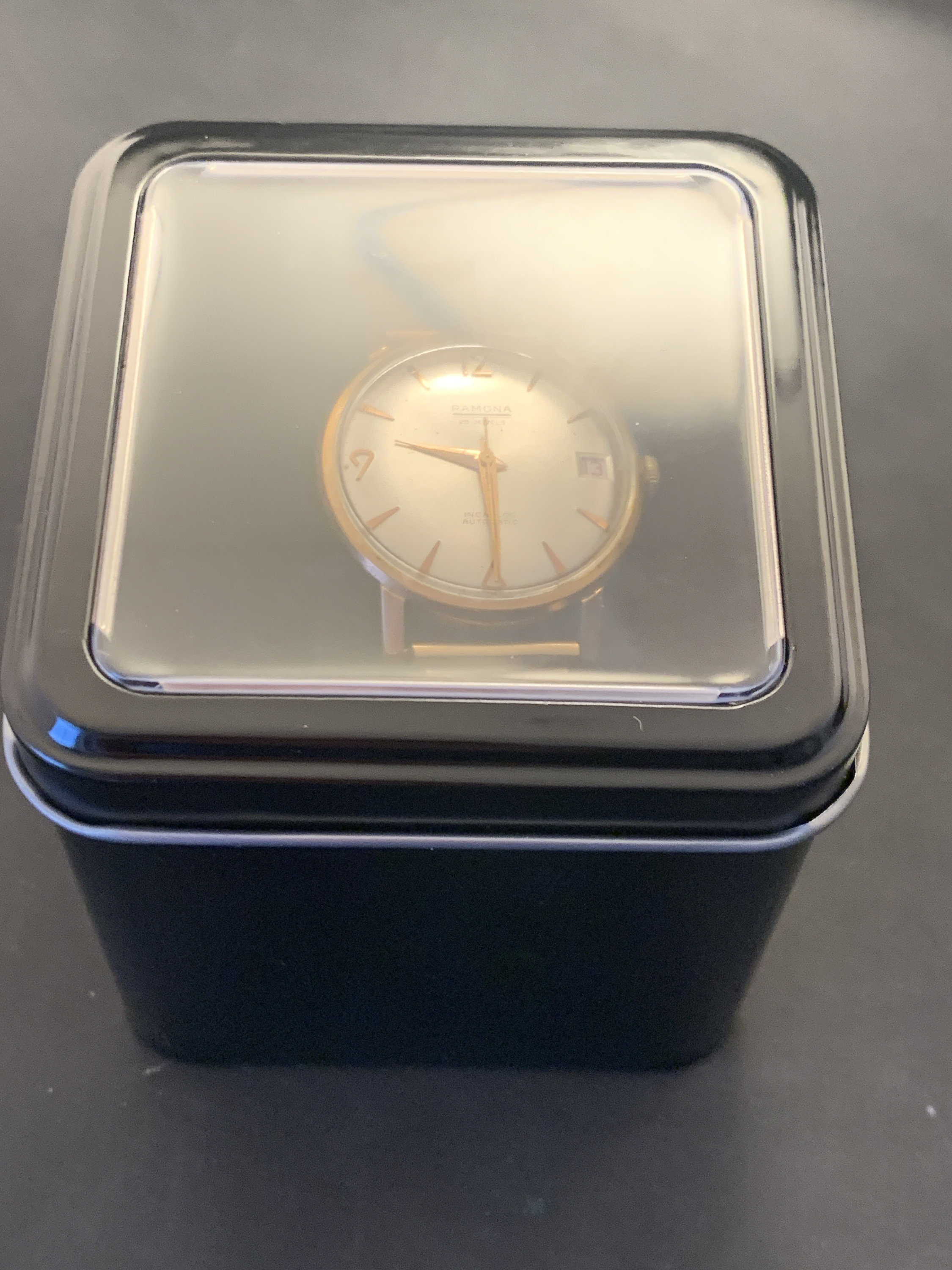 Vintage Gents RAMONA 25 Jewel Automatic Calendar Watch Felsa 4007