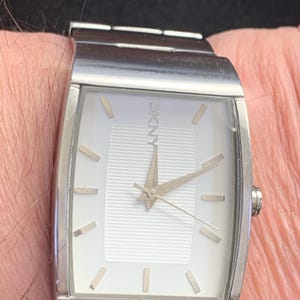 Mid-sized 30mm DKNY NY-1227 Stainless steel watch