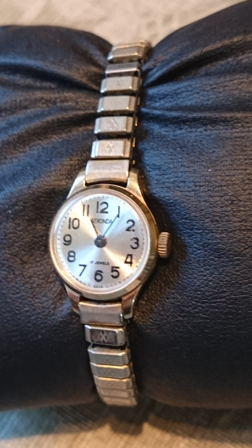 VINTAGE SEKONDA 17 JEWEL wind up Ladies Watch on expandable Etsy