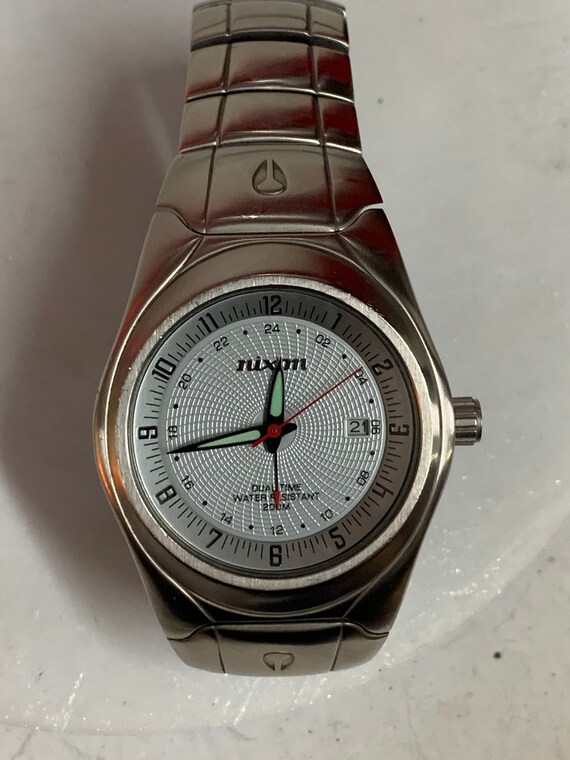 NIXON オディッセイ 【公式通販】