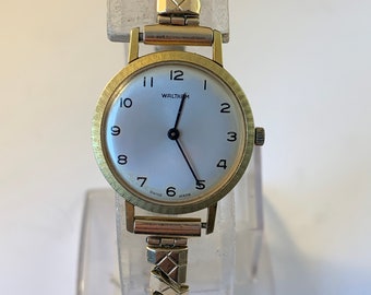 Vintage WALTHAM Ladies Dress wristwatch In  original condition