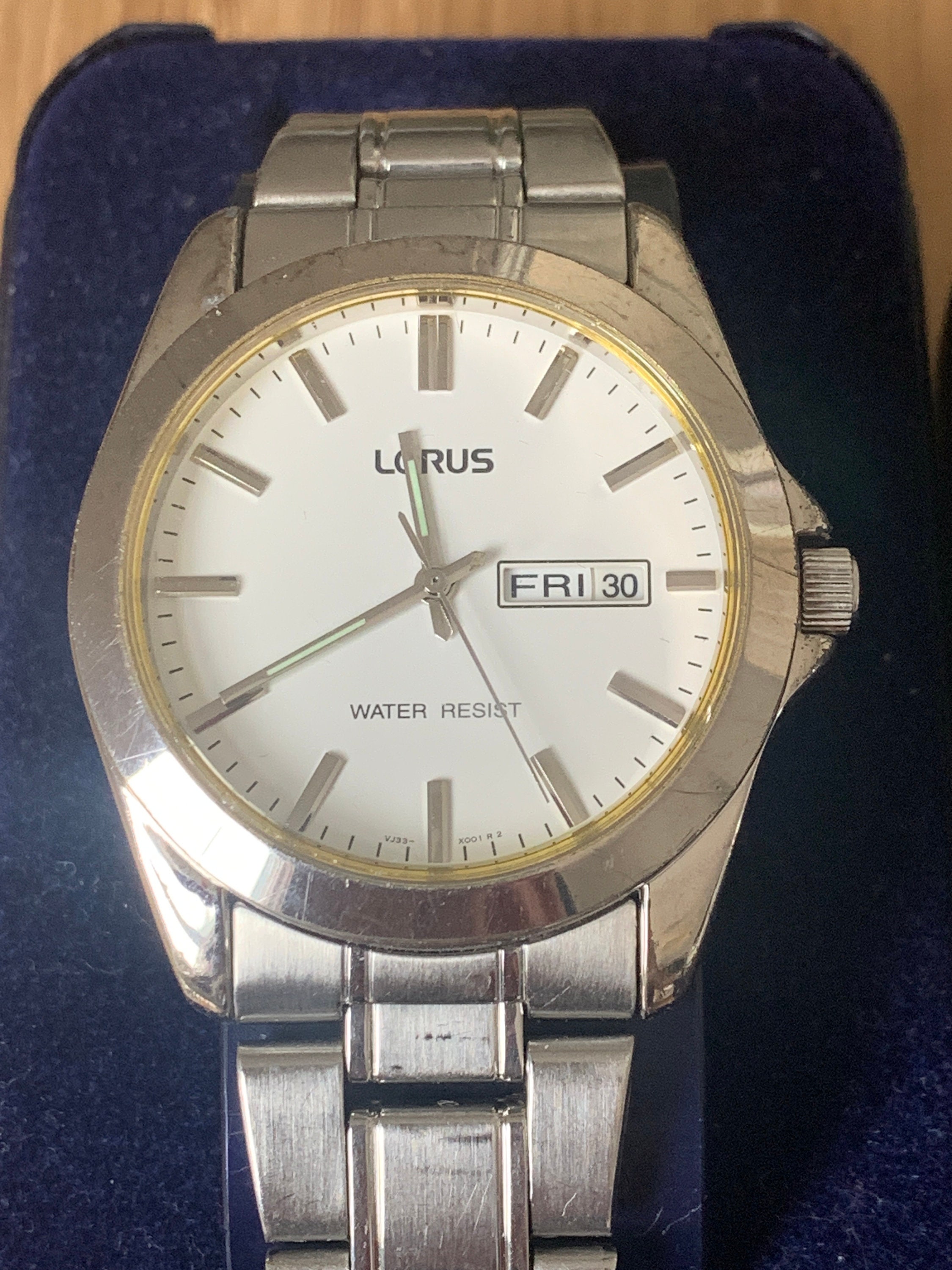 Gents Lorus by Seiko Quartz VJ33-X001 Day/date Bracelet Watch With