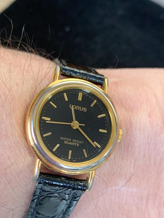 Vintage Lorus by Seiko Ladies Quartz Watch V501-X6R30 - Etsy