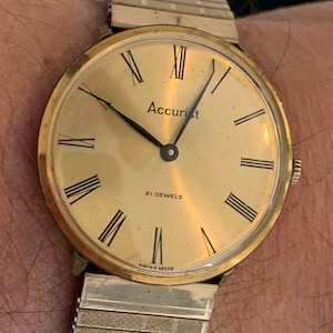 Vintage Accurist Swiss  Made I Gold Plated Dress Watch 21 Jewels  C1960s P 7040 movement