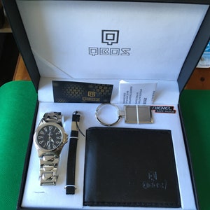 Qboz Watch Gift Set Porte-clés portefeuille dans la boîte d’origine