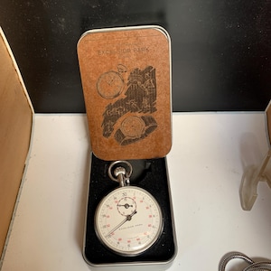 Vintage Rare Excelsior Park Stopwatch with top wind movement, Calibre 3364 image 19