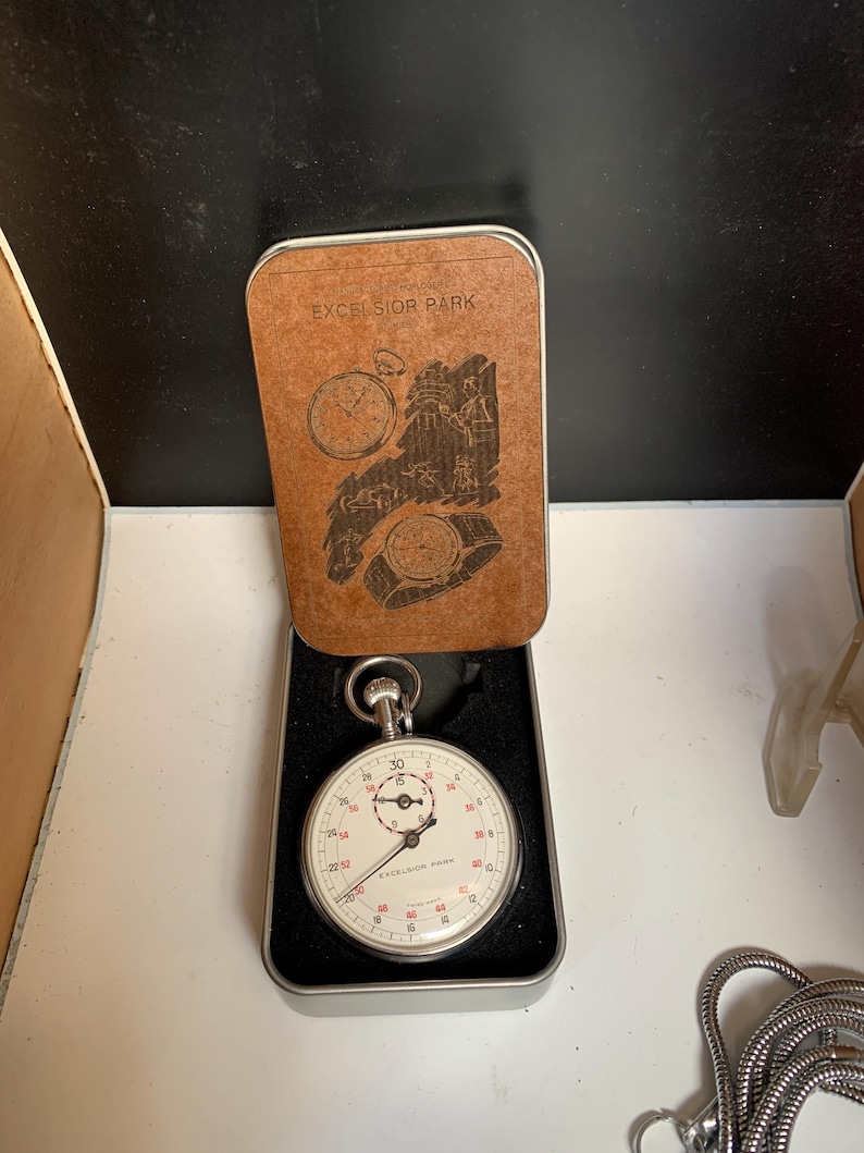Vintage Rare Excelsior Park Stopwatch with top wind movement, Calibre 3364 image 19