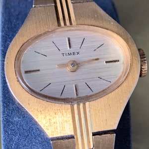 Timex Great Britain Made Gold Plated Watch Retro Bracelet Wind Up Mechanical                                                             .