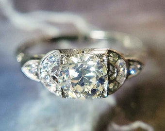 Vintage 1930s Art Deco Diamond Engagement Ring