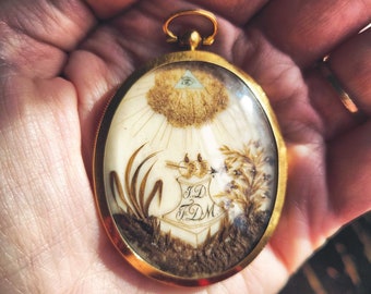 Antique Georgian 1800s Sentimental Marriage Pendant Locket with Hairwork in 18K Gold
