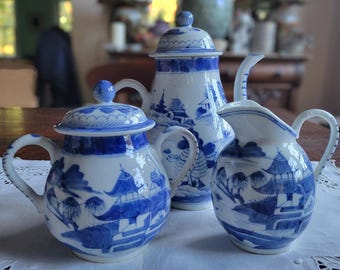 Antique Qing Chinese Export Porcelain Blue & White Canton Coffee Pot Set Pagoda Willow Pattern English Cottage Decor