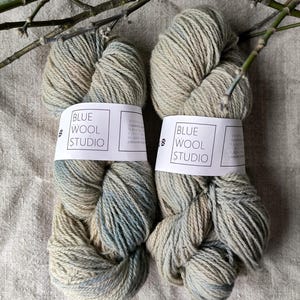 Variegierte Pflanzengefärbte Wolle Blau Braun DK Gewicht