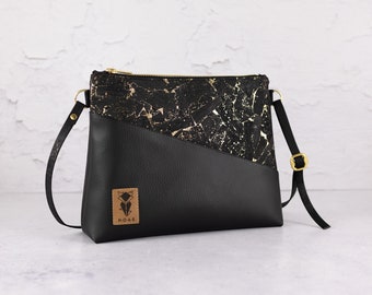 Handbag cork black gold marbled with zipper pocket