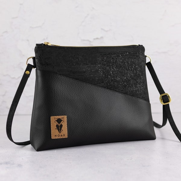 Kleine Handtasche Kork Schwarz mit Reißverschlusstasche