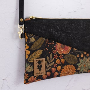 Multiway Bag Clutch Cork Flower image 9