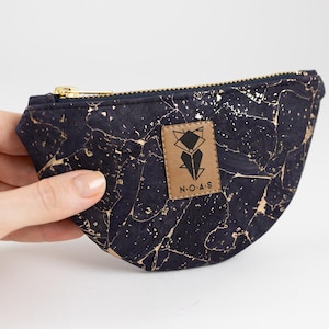 Portafoglio Moon Bag in sughero blu notte oro con 2 scomparti per carte