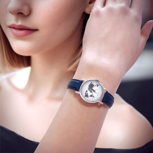 Kleine Uhr - Weltkarte - Leder, Marineblau