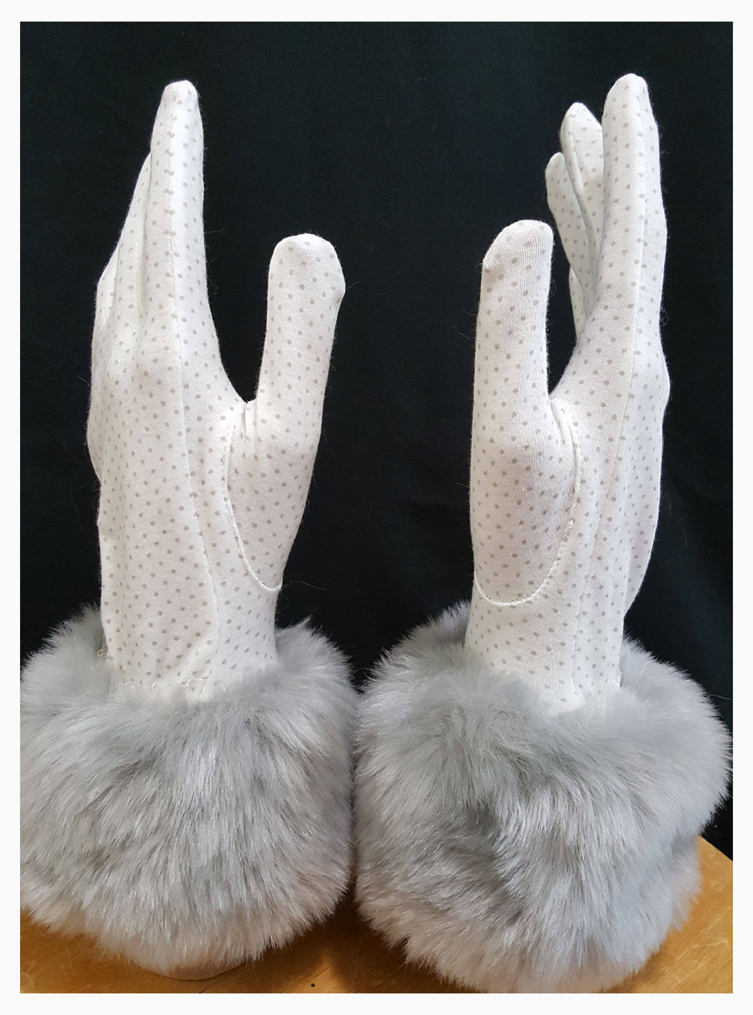 white faux fur gloves