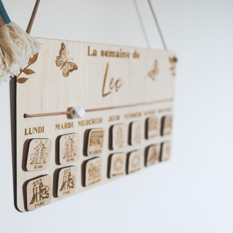 Personalized Wooden Weekly Planner - Montessori Schedule Board immagine 2