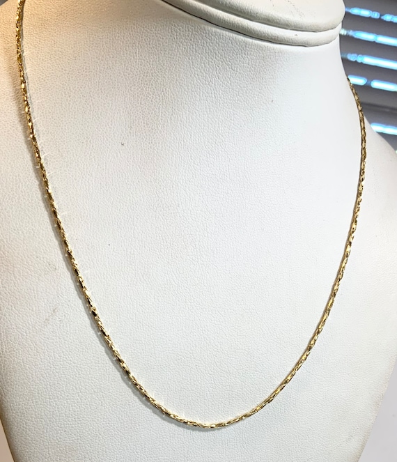 Vintage 1960s New Old Stock Yellow Gold Plate Textured Pendant Chain 18” 1mm Necklace