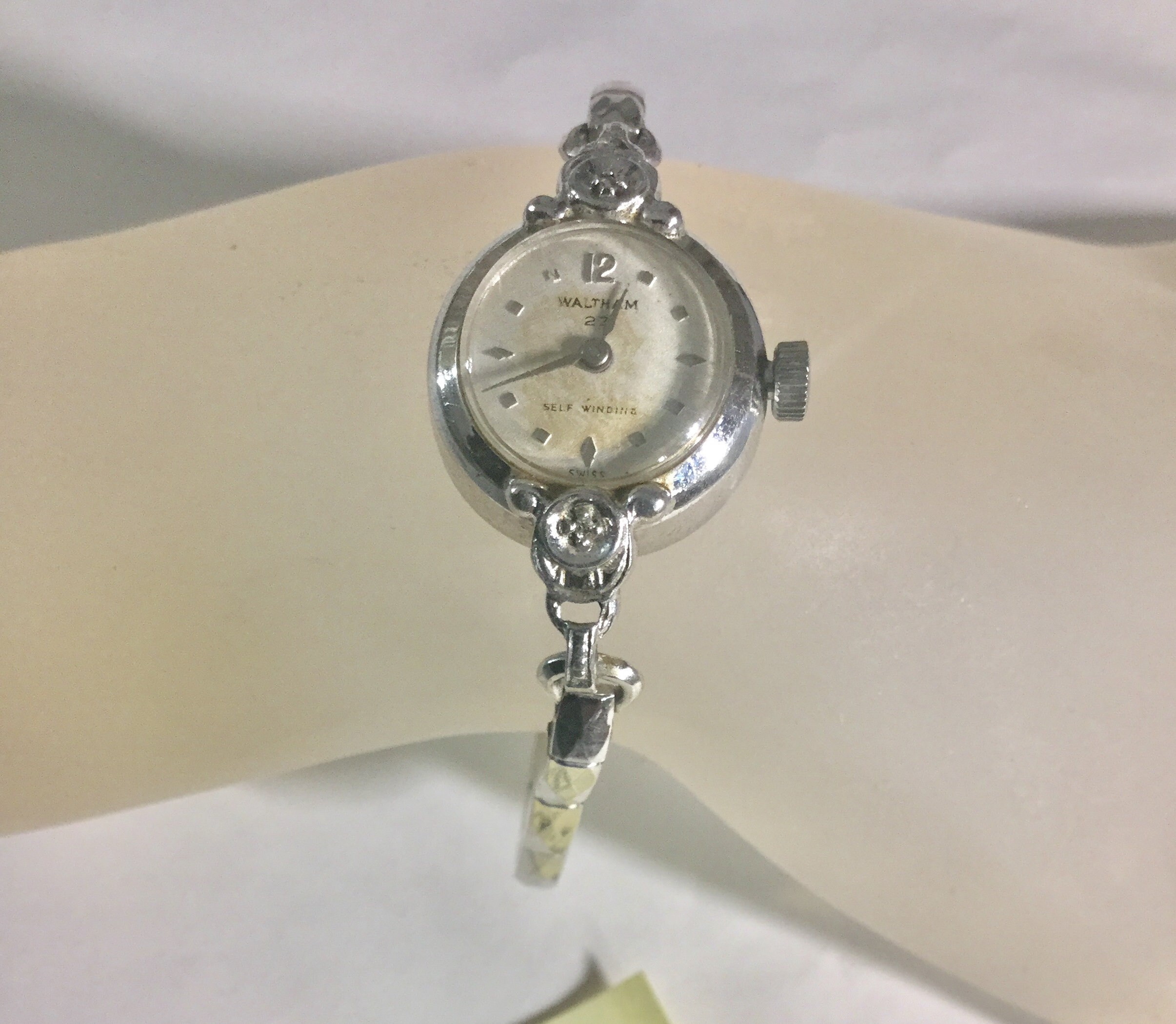 1960s Ladys Waltham Self Winding Wristwatch 23J 19mm Expansion Band