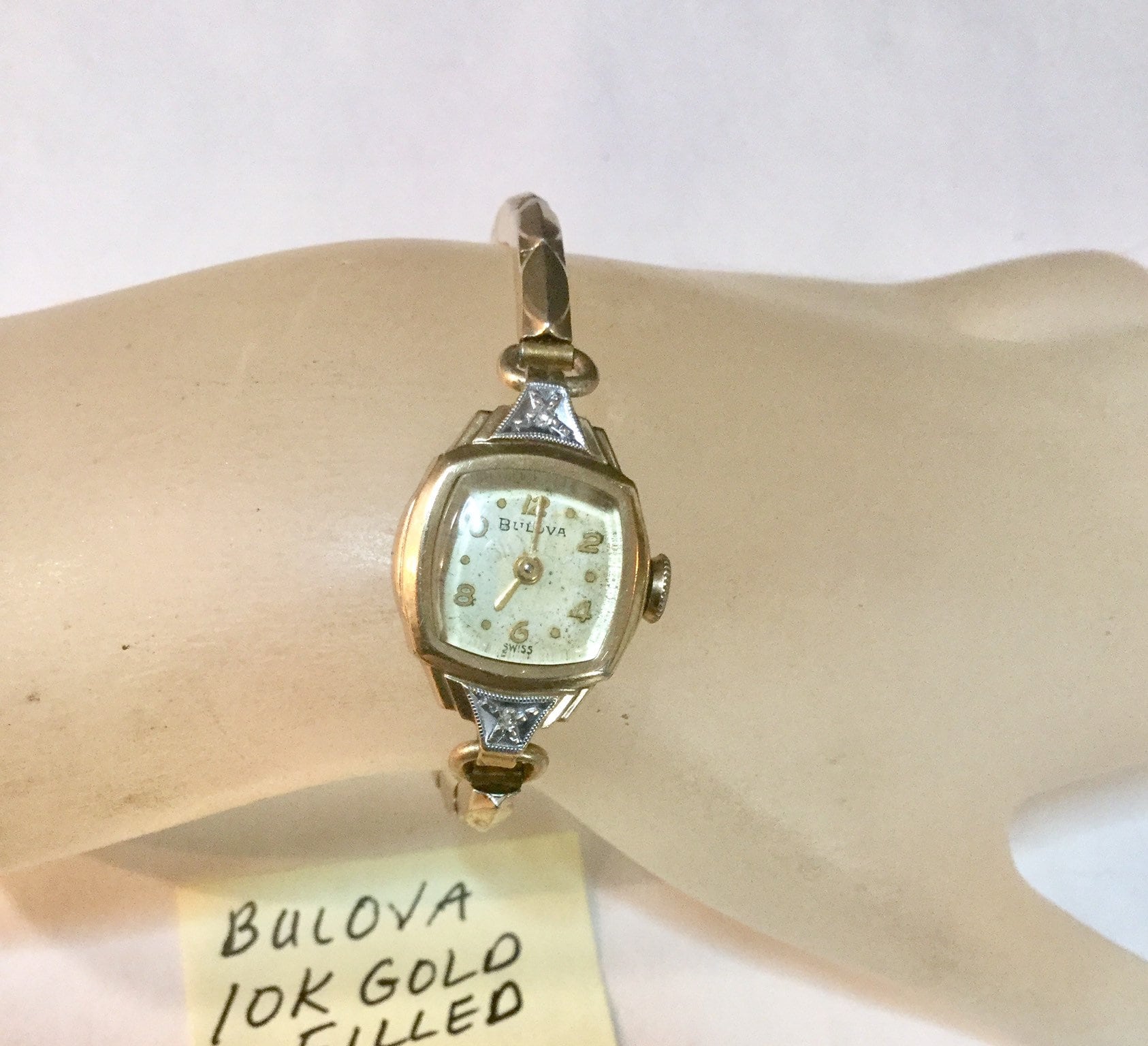 Vintage Bulova Ladys Gold Filled Wrist Watch 17 Jewel Swiss Cal 6BL for