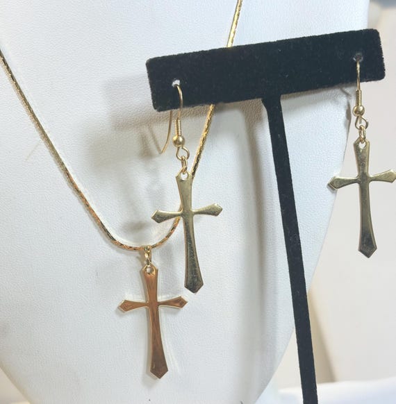Vintage 1960s Yellow Gold Plate New Old Stock Cross Necklace Set 18” 19mm x1” 2” Earrings