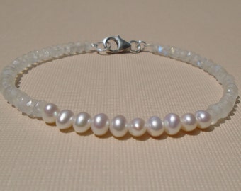 Pearl Bracelet, Moonstone Bracelet, June Birthstone, Rainbow Moonstone, Dainty White Bracelet, Genuine Gemstone Crystal, Bridal Wedding