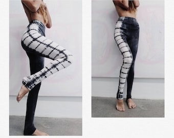 Leggings de yoga durables I Leggings tie-dye noirs I Leggings tie-dye I Leggings fabriqués de manière éthique I Leggings en tissu doux