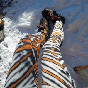 White tie dye Leggings/Custom tie dye Leggings/Tribal Leggings/Yoga leggings/Tie dye Leggings/Green Leggings/ Goa leggings/Festival Leggings