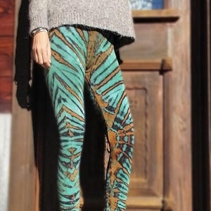 Turquoise tie dye Leggings/Tribal Leggings/Yoga leggings/Tie dye Leggings/Green Leggings/ Goa leggings/Festival Leggings